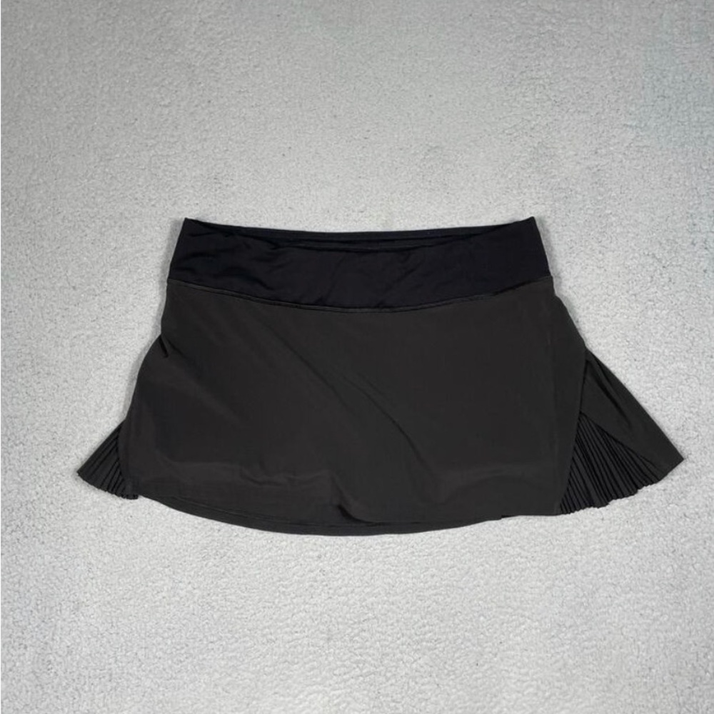 Lululemon Womens Size 10 Play Off The Pleats Shirt Built In Shorts Black